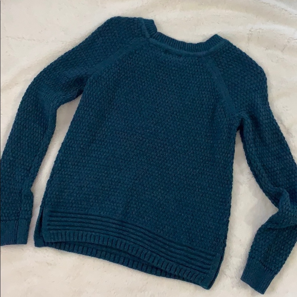 Sweater - Picture 5 of 6